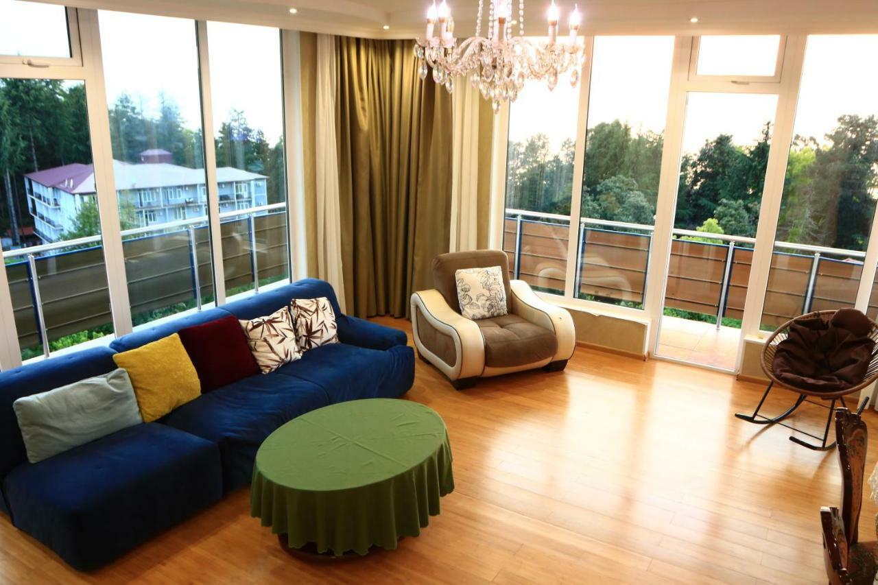 Апарт-отель Rainbow Rooms Махинджаури Экстерьер фото